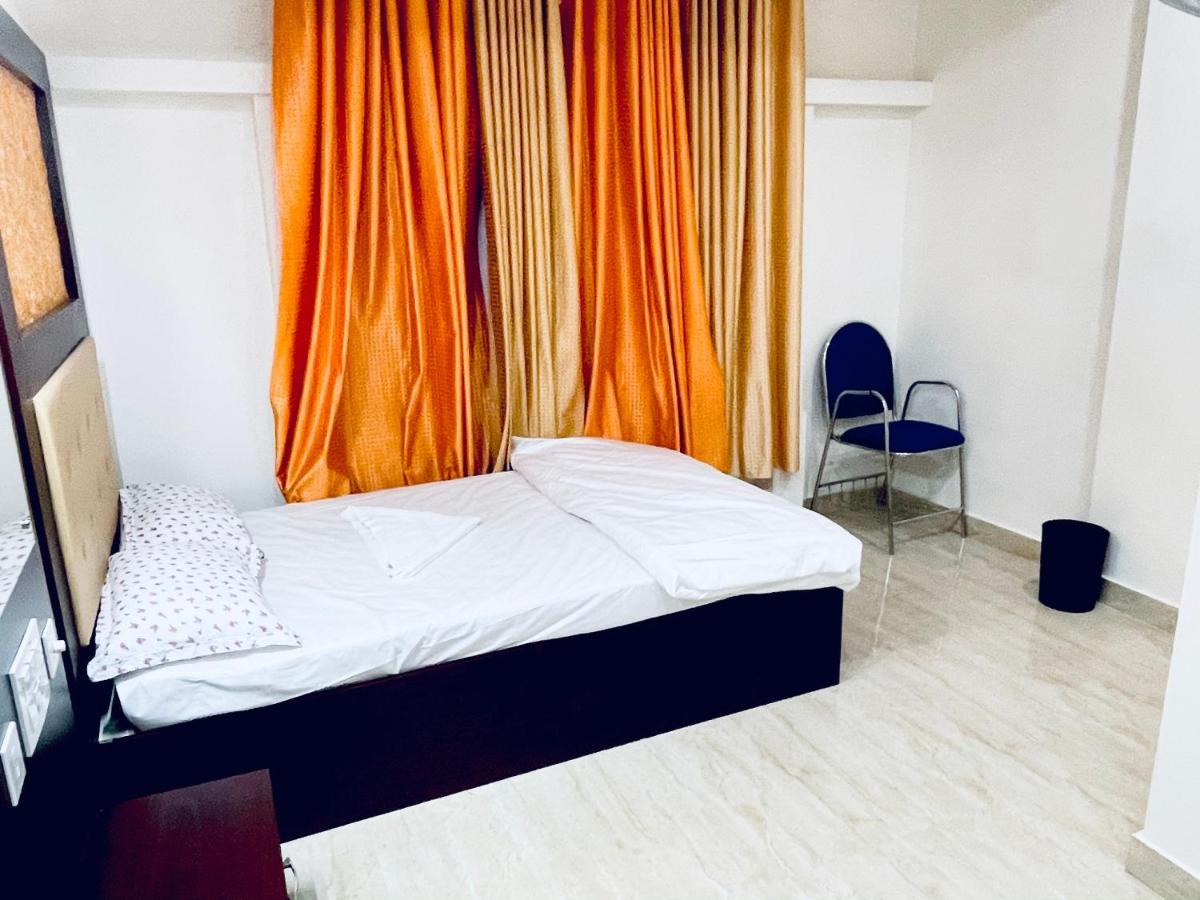 Bassac Residency Hotel Changanācheri Eksteriør billede